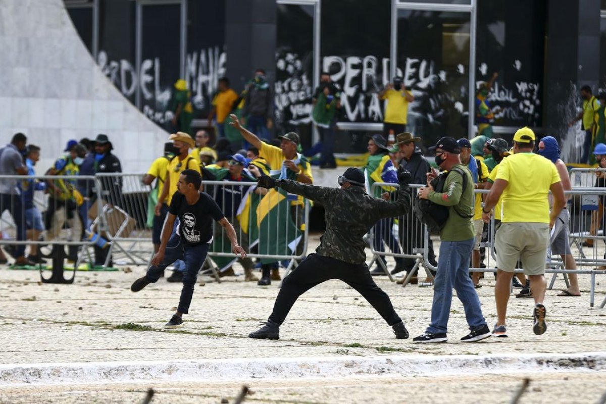 8 de janeiro: PF prende incitadores dos atos de vandalismo em Brasília