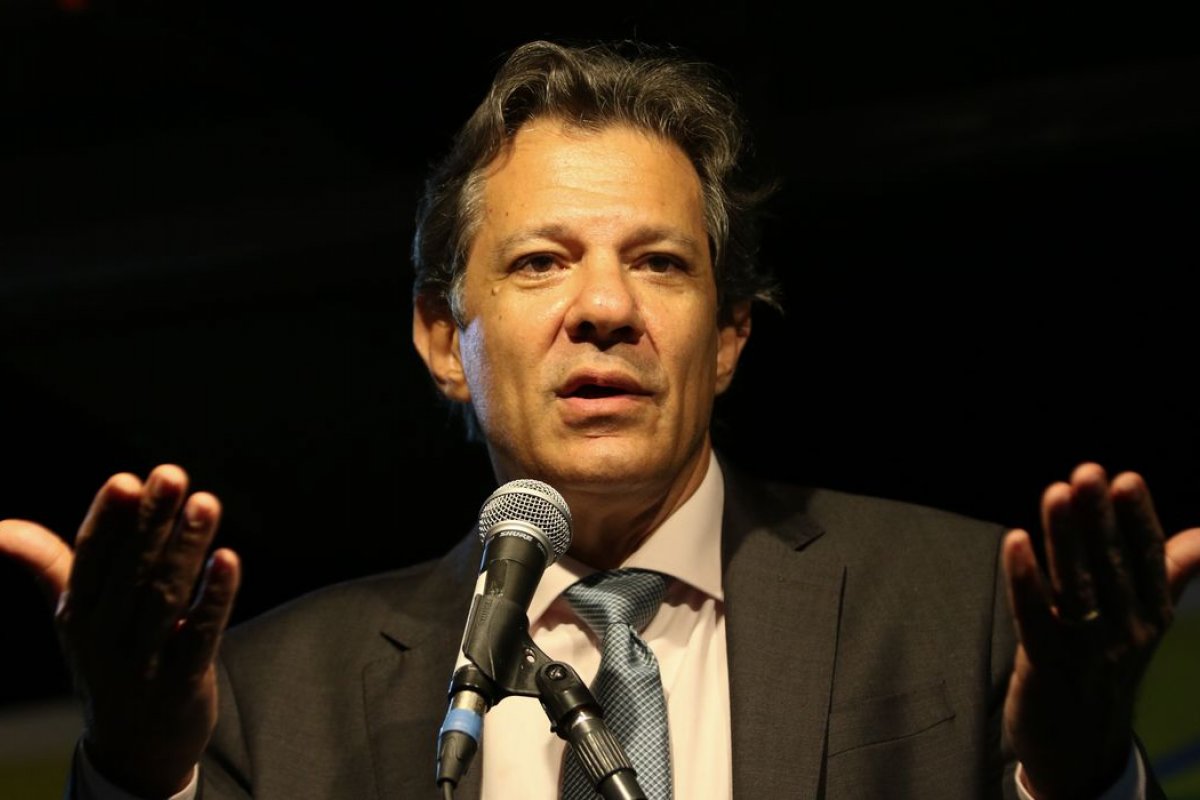 Sanção do novo arcabouço fiscal vai criar impasses sobre piso de gastos com Saúde em 2023, diz jornal