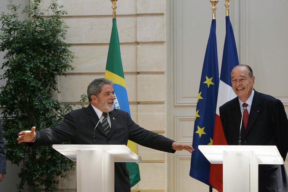 TCU desconhece relógio que Lula diz ter ganhado de presidente da França em 2005
