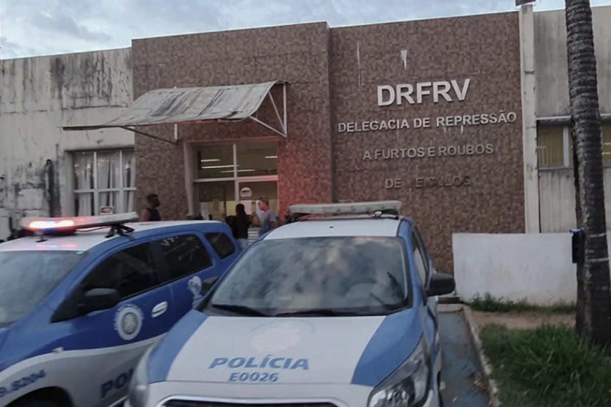 Amigos são agredidos em cativeiro após terem carro roubado em Salvador