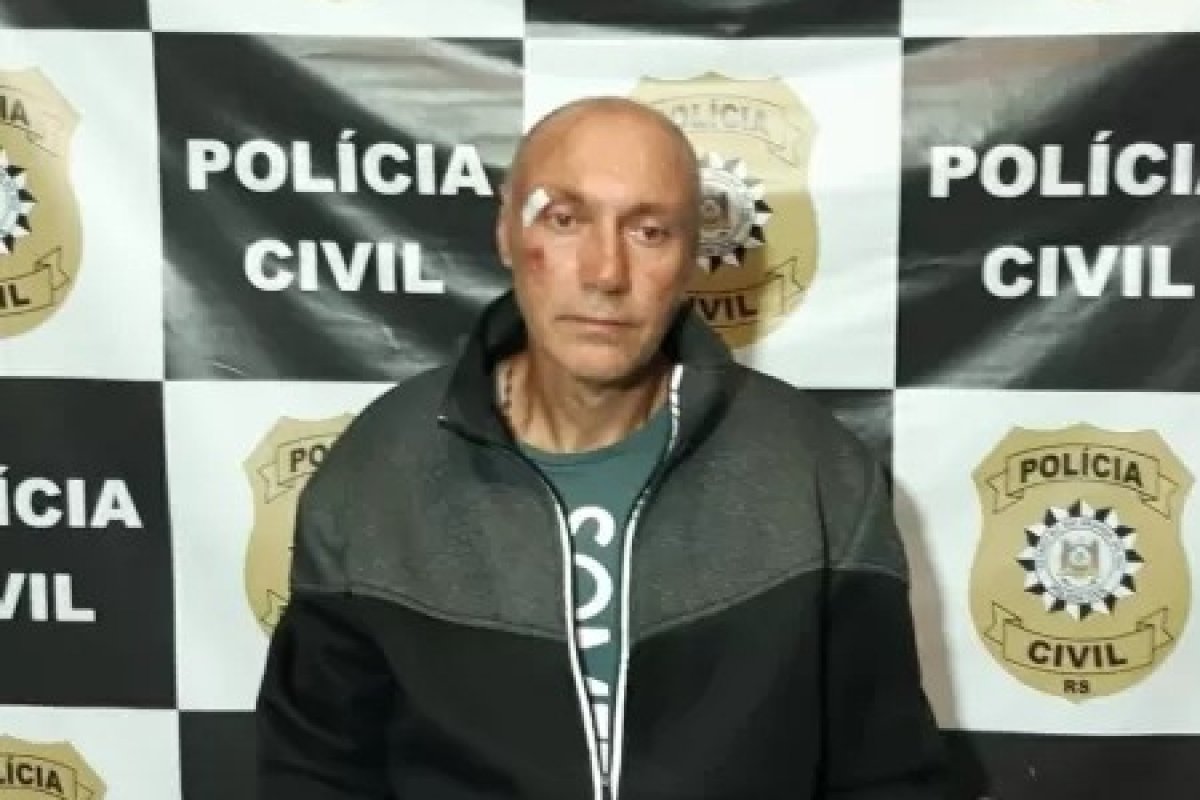 Ex-PM condenado a mais de 90 anos é preso na fronteira com Argentina