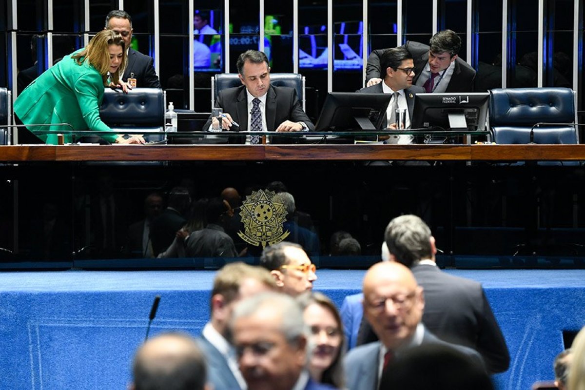 Novos cargos e funções para CNJ, TJDFT e TRT-PI são votados no Senado