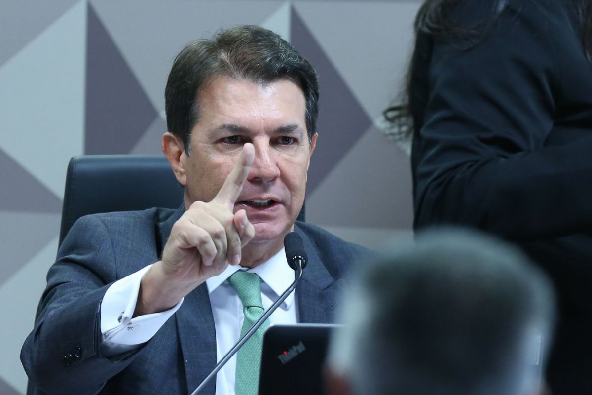 8/1: presidente da CPMI mantém proibição de fotojornalista e refaz regra para imprensa