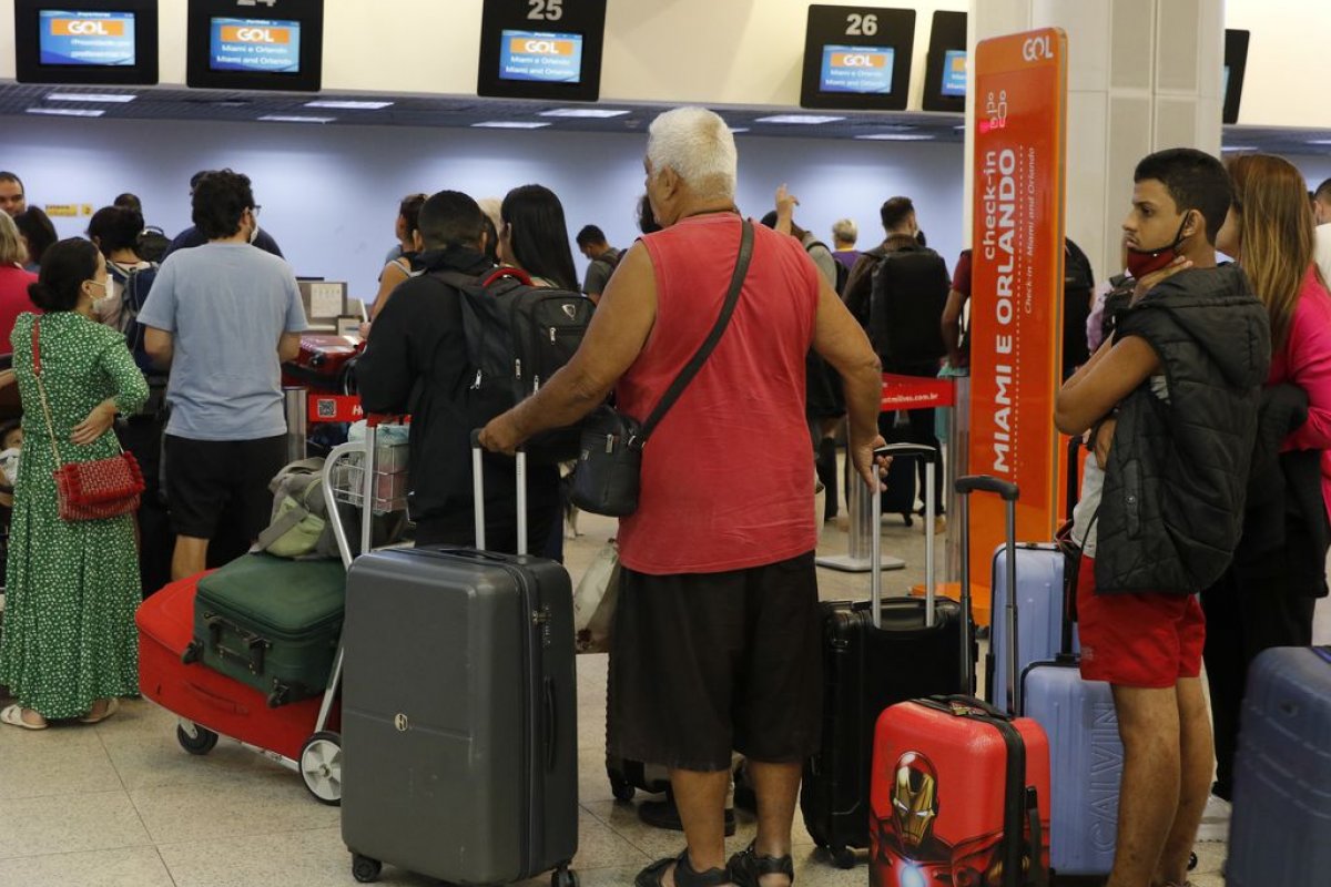 Número de brasileiros pedindo asilo nos EUA mais que triplica em junho deste ano 