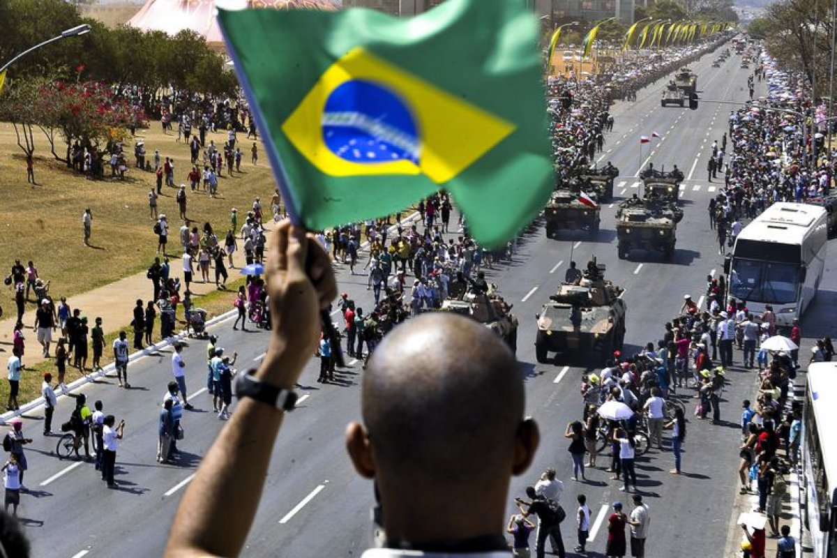 Governo Lula define “democracia, soberania e união” como slogan do 7 de Setembro
