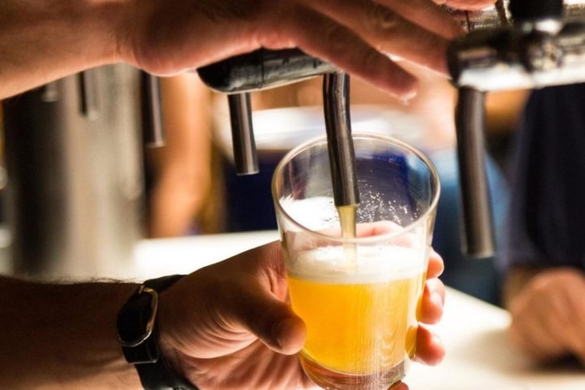 Estudo diz que consumo de álcool não torna as pessoas mais atraentes 