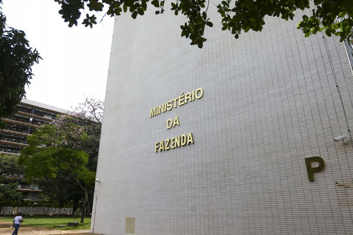 Governo Lula cogita retomar ideia do governo Bolsonaro e antecipar pacote de R$ 150 bilhões