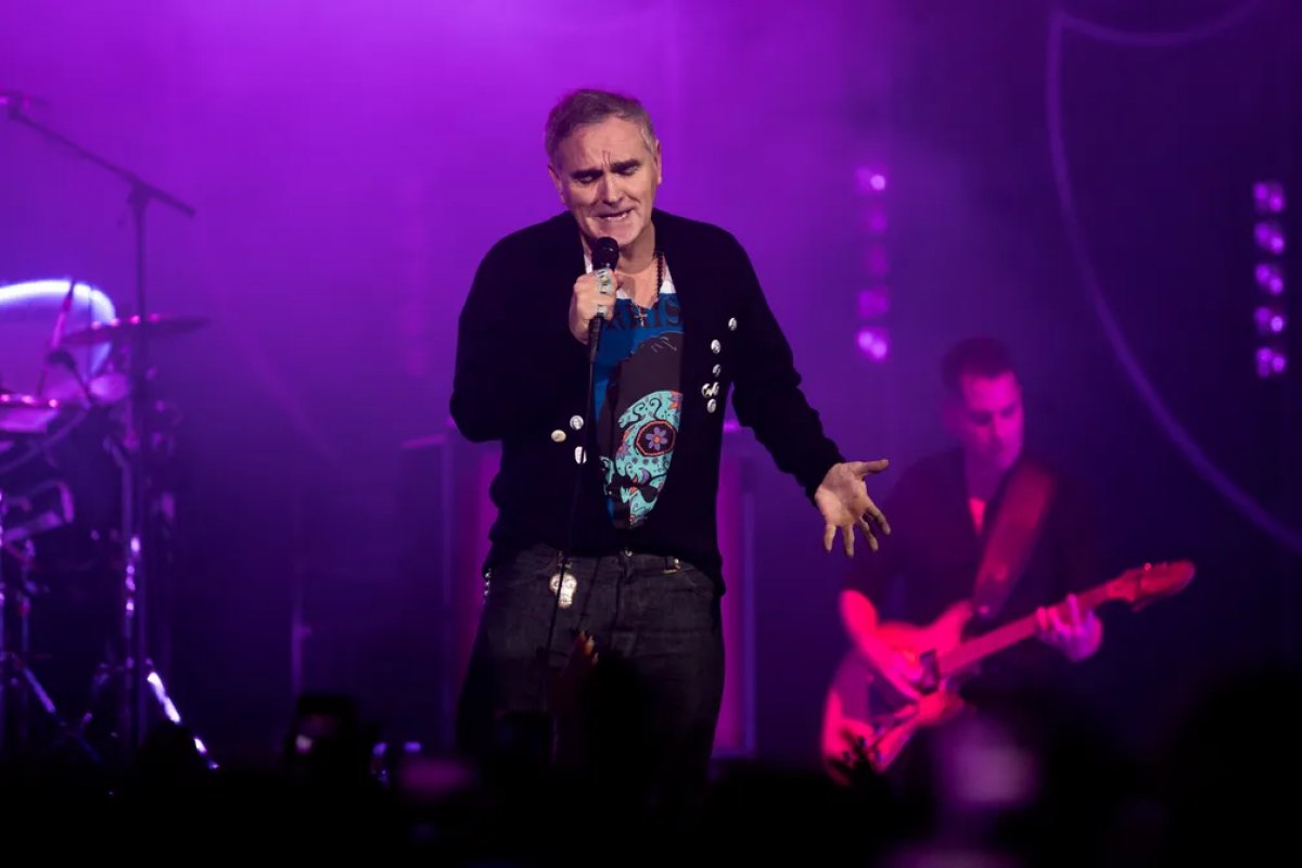 Morrissey adia shows no Brasil após ser diagnosticado com dengue 