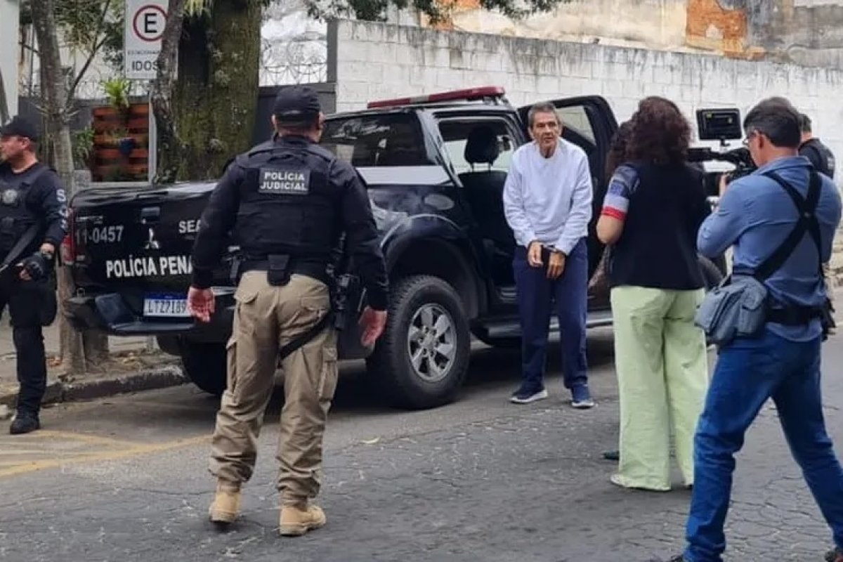 Roberto Jefferson vai a júri popular por tentativa de homicídio contra agentes da PF