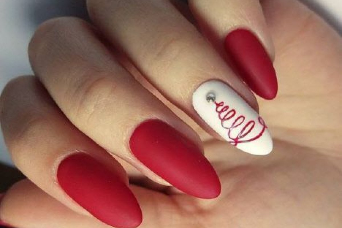 As melhores inspirações de unhas inspiradas no Natal 