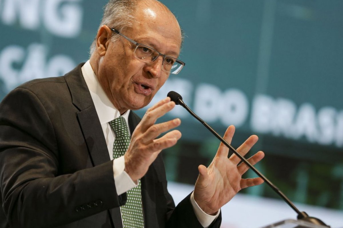 Alckmin sanciona com vetos lei que retoma voto de desempate do governo em julgamentos do Carf