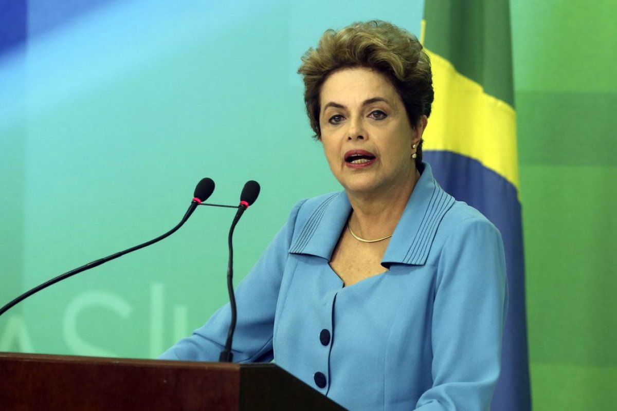STF forma maioria para manter direitos políticos de Dilma Rousseff