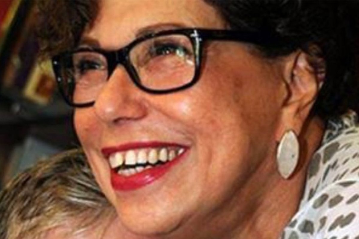 Luto!  Morre aos 76 anos, a autora Maria Carmem Barbosa! 