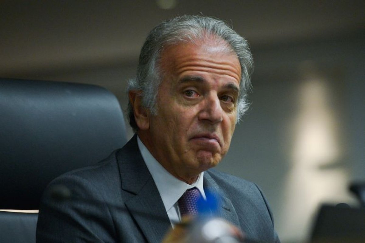 José Múcio diz que ex-chefe da Marinha ‘não tinha tropa’ para dar golpe 