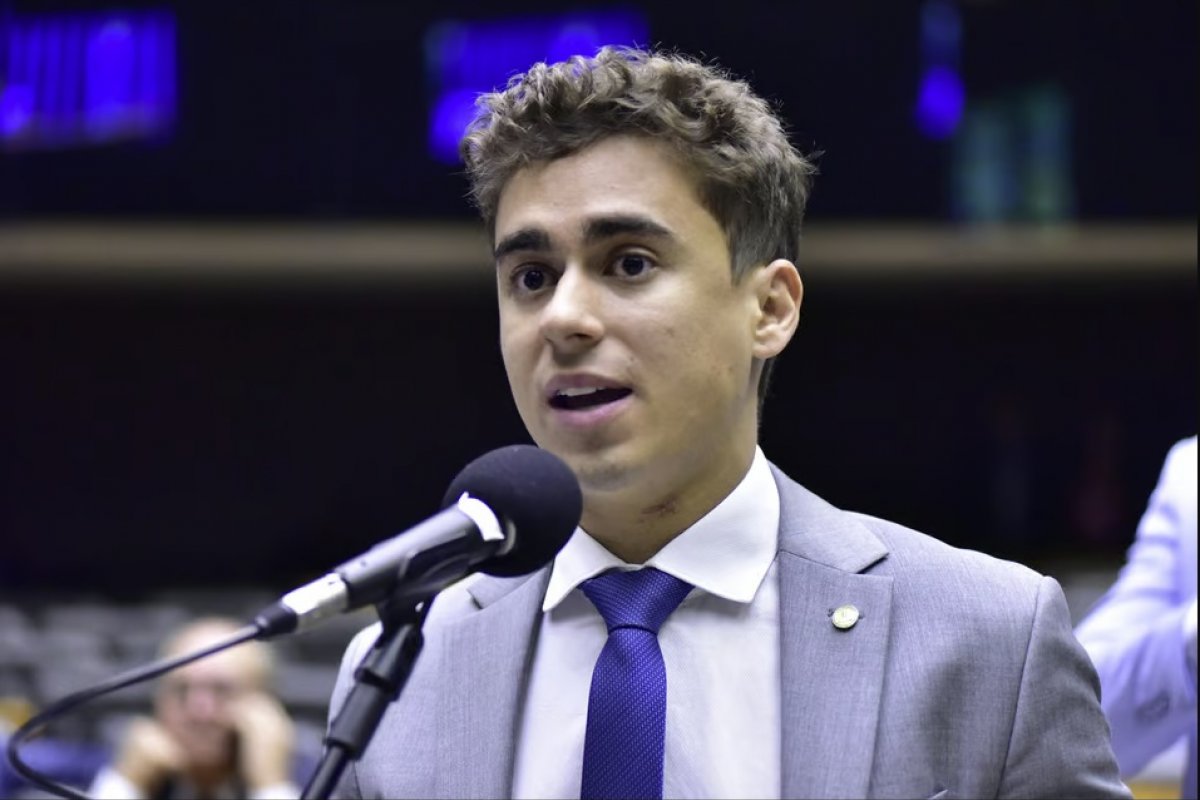 Silvio Almeida aciona AGU contra Nikolas Ferreira por suposta fake news 