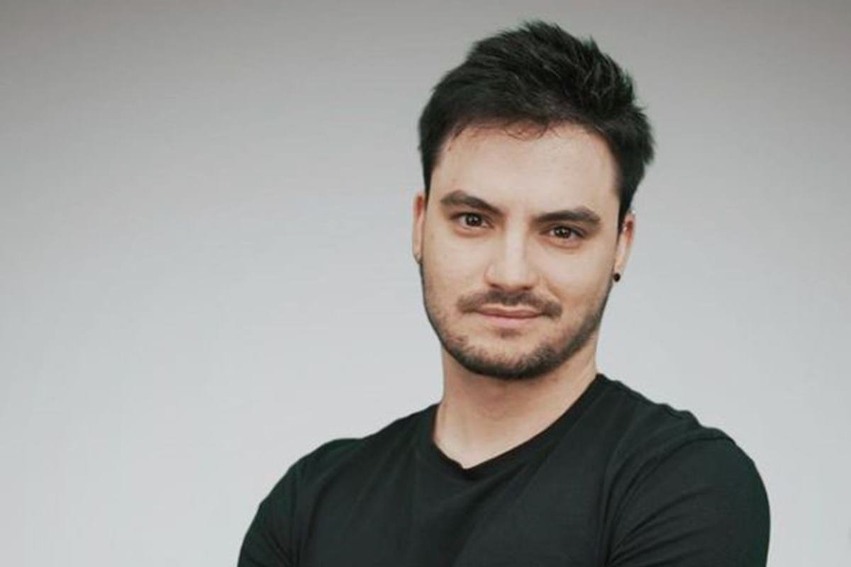 Felipe Neto vai comprar livros para seguidores. Saiba como participar! 