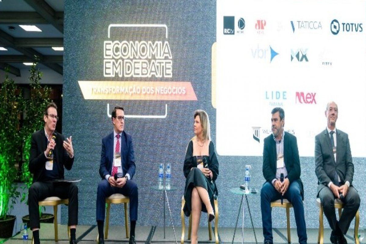 Economia em debate: Blumenau sedia evento direcionado a empresários para discutir perspectivas econômicas e ESG! 