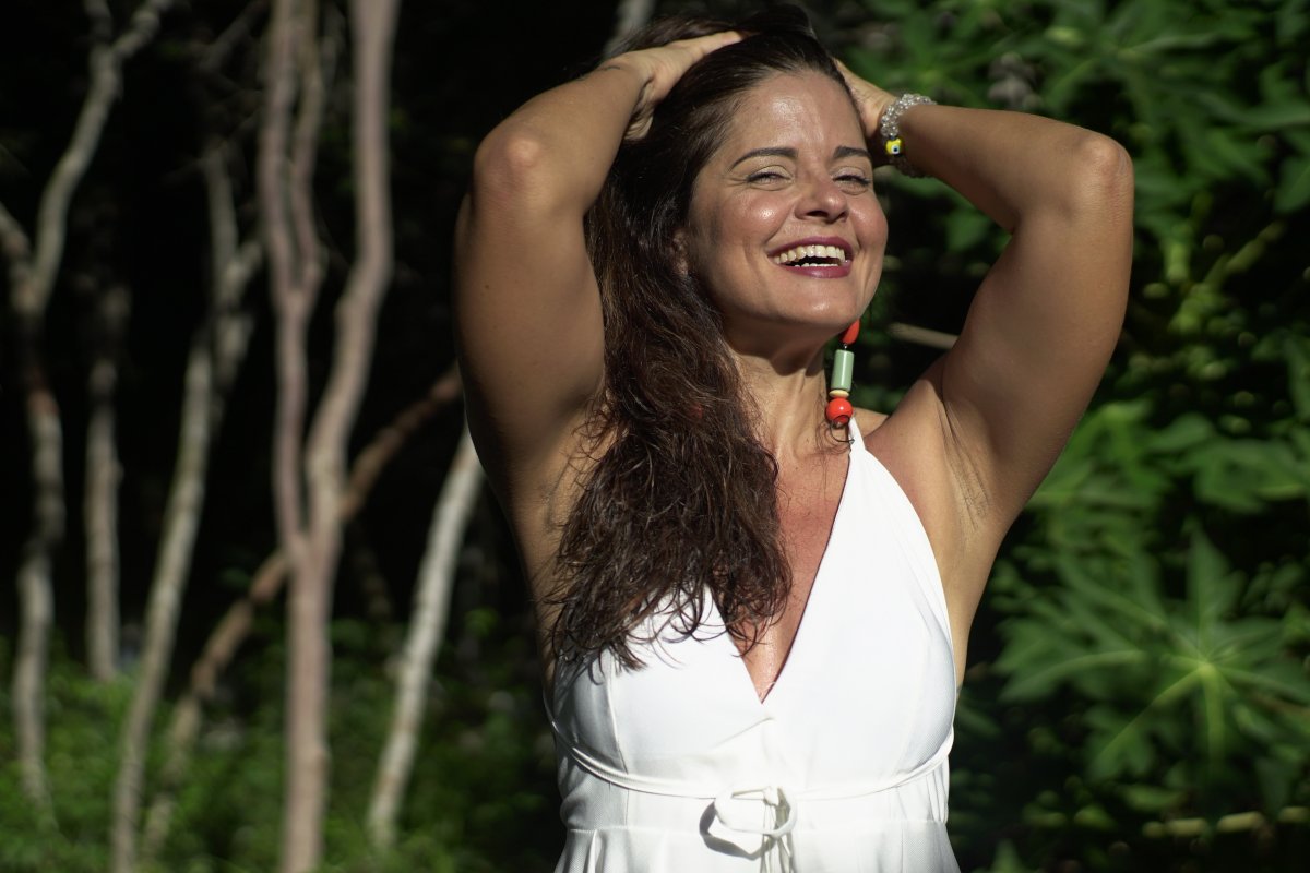Maira Lins e seu “Sambão” aterrissam neste sábado no Rio Vermelho! 