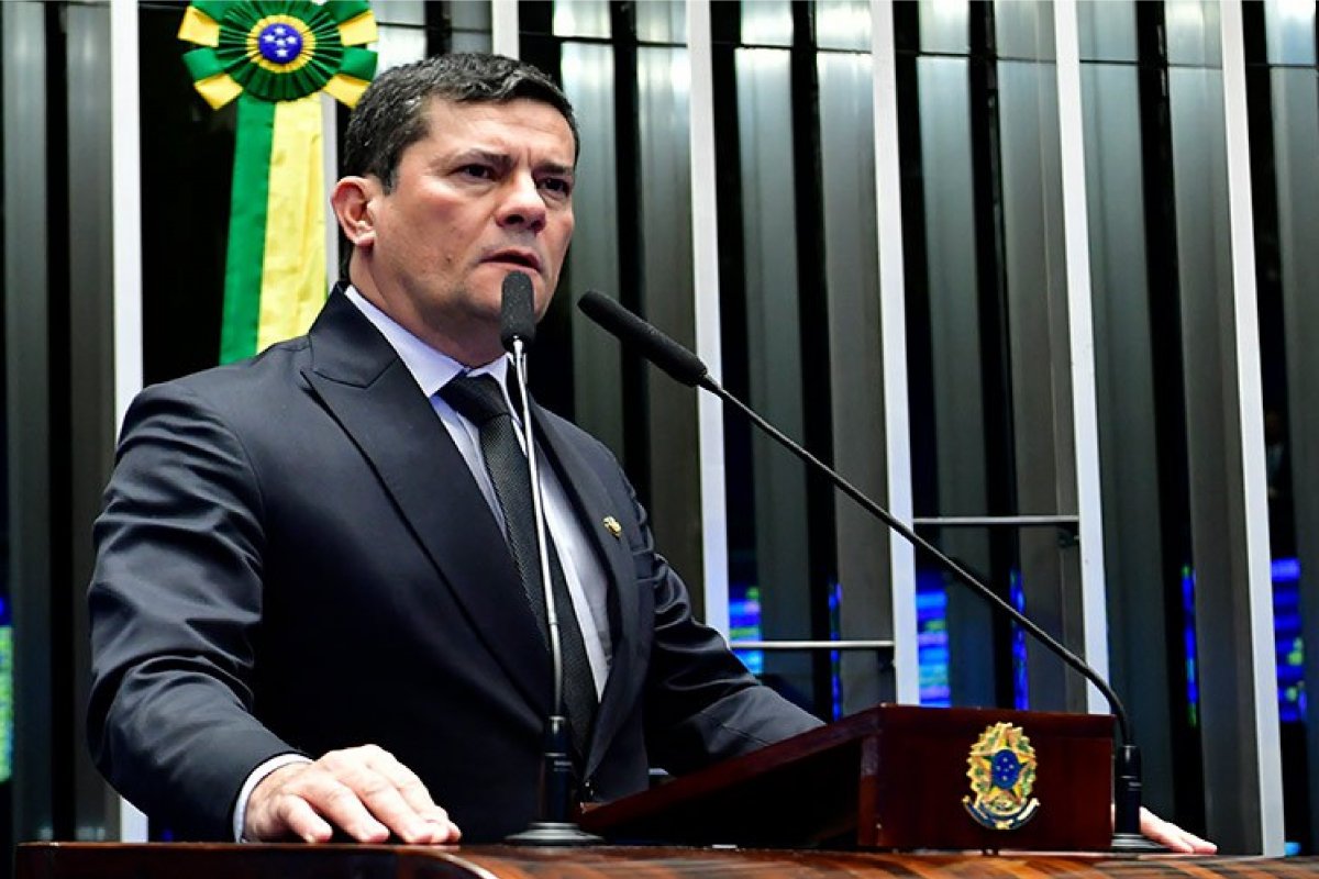 Sergio Moro critica atropelamento de prerrogativas do Parlamento e do Judiciário