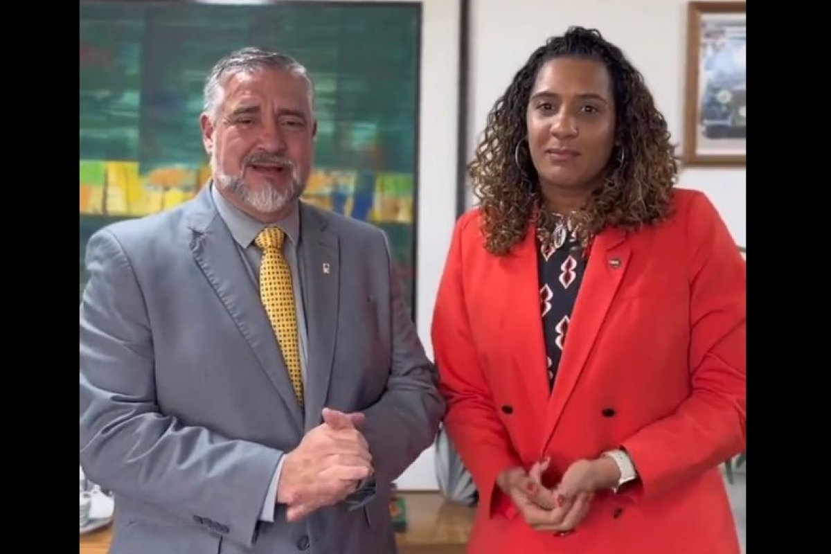 Vídeo: Secom e Ministério da Igualdade Racial formam parceria para estabelecer a comunicação antirracista 