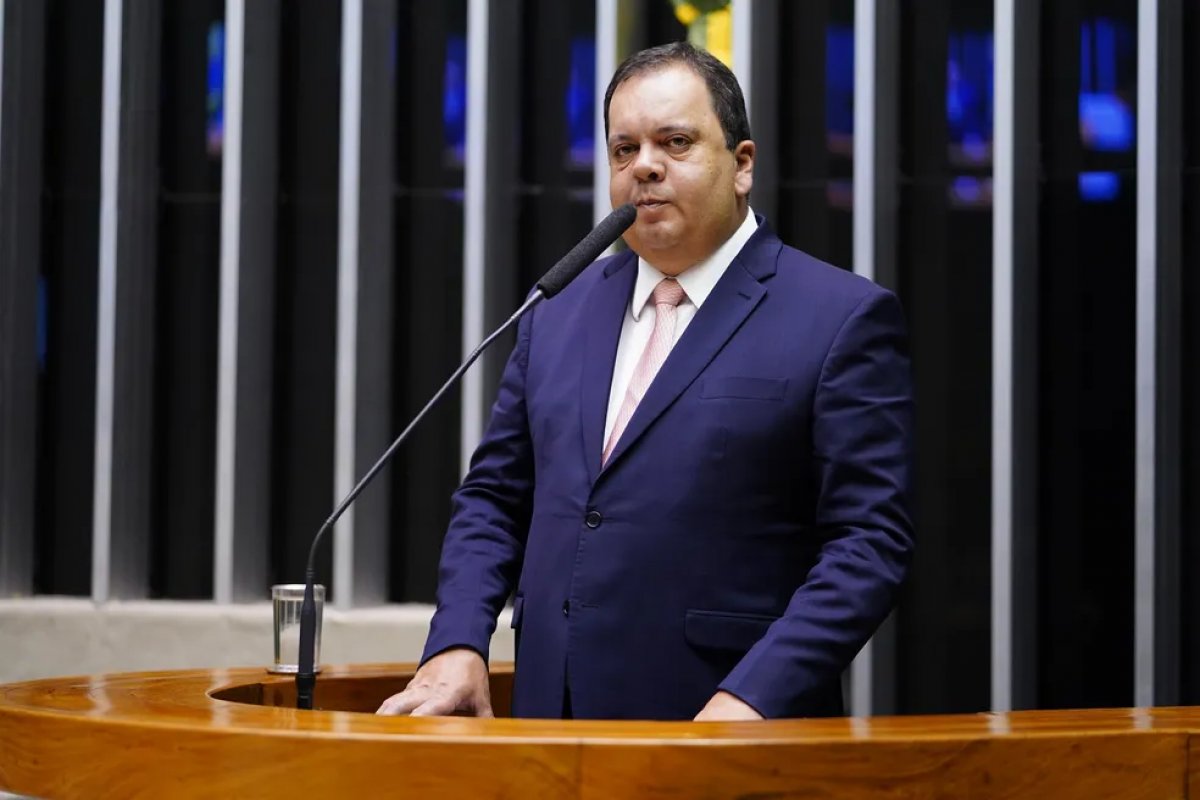 Deputados federais baianos receberam quase R$ 100 milhões em emendas de relator no Governo Lula
