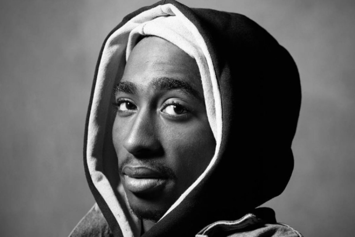 Suspeito de envolvimento no assassinato de Tupac Shakur é preso nos EUA quase 30 anos após o crime