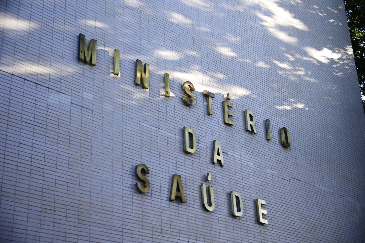 Deputados federais pedem auditoria de contrato de R$ 285,8 milhões do Ministério da Saúde