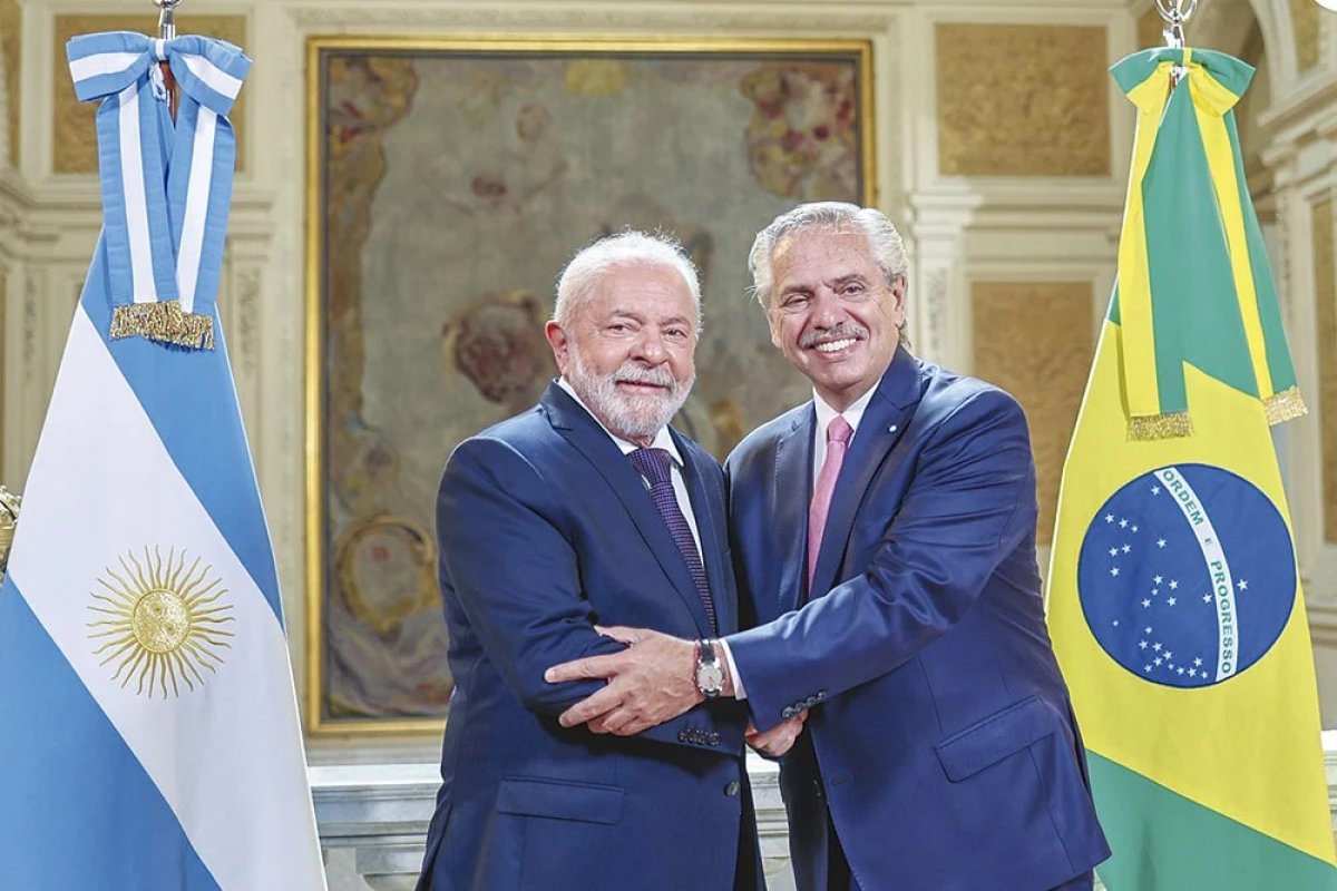 Lula atuou em operação para banco emprestar US$ 1 bilhão à Argentina