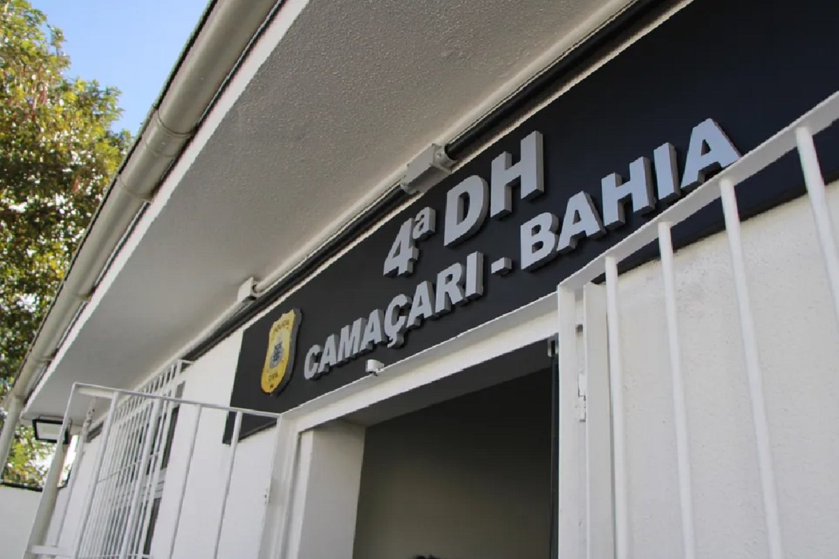 Três corpos são encontrados em terreno baldio na Bahia