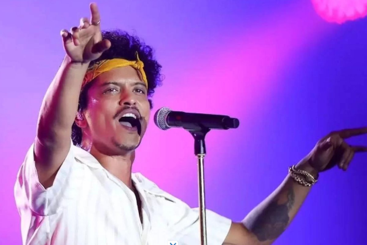 Bruno Mars está em Israel e aguarda orientar para deixar o país 