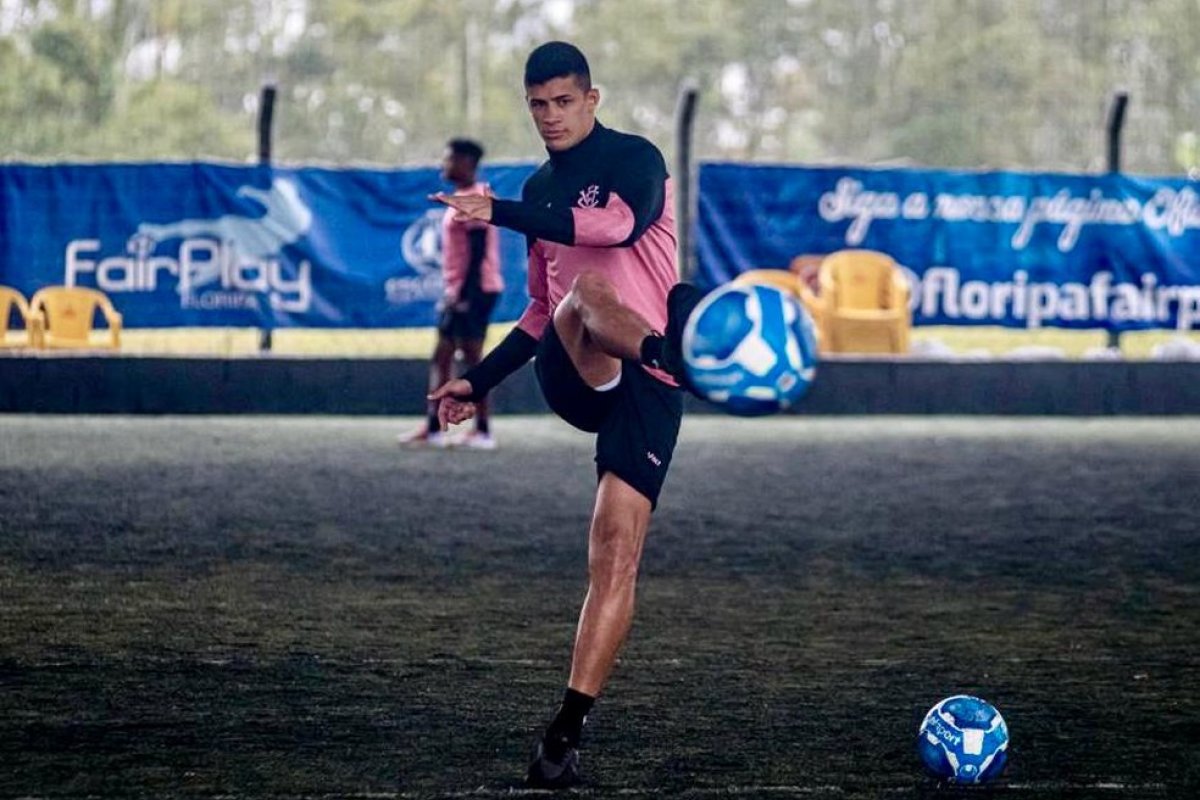 Em contagem regressiva para o acesso, Vitória encara série de confrontos diretos na Série B