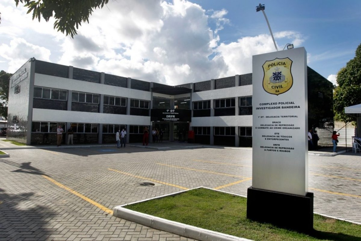 Jovem é encontrado morto com sinais de violência em Feira de Santana