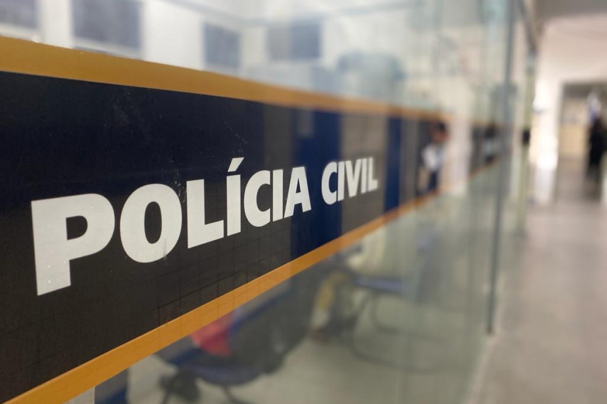 Homem é autuado em flagrante por feminicídio em Feira de Santana