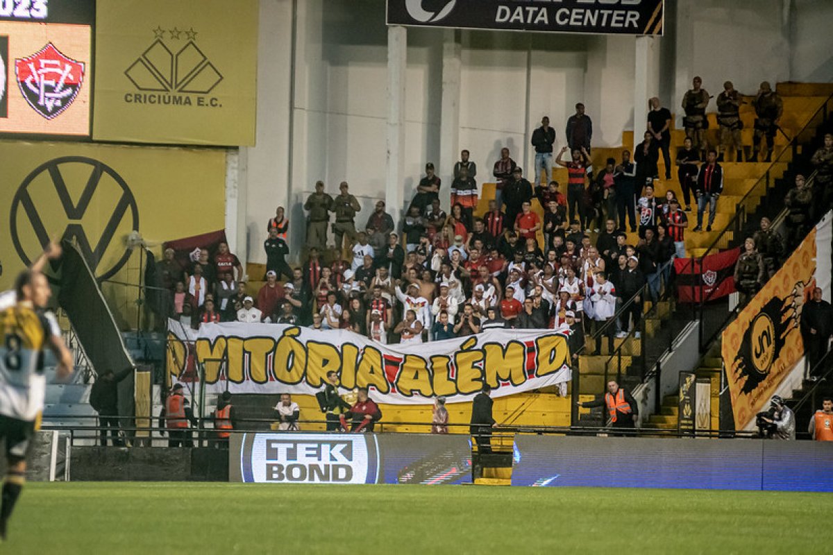 Vitória encara o Guarani e busca consolidação na liderança da Série B 