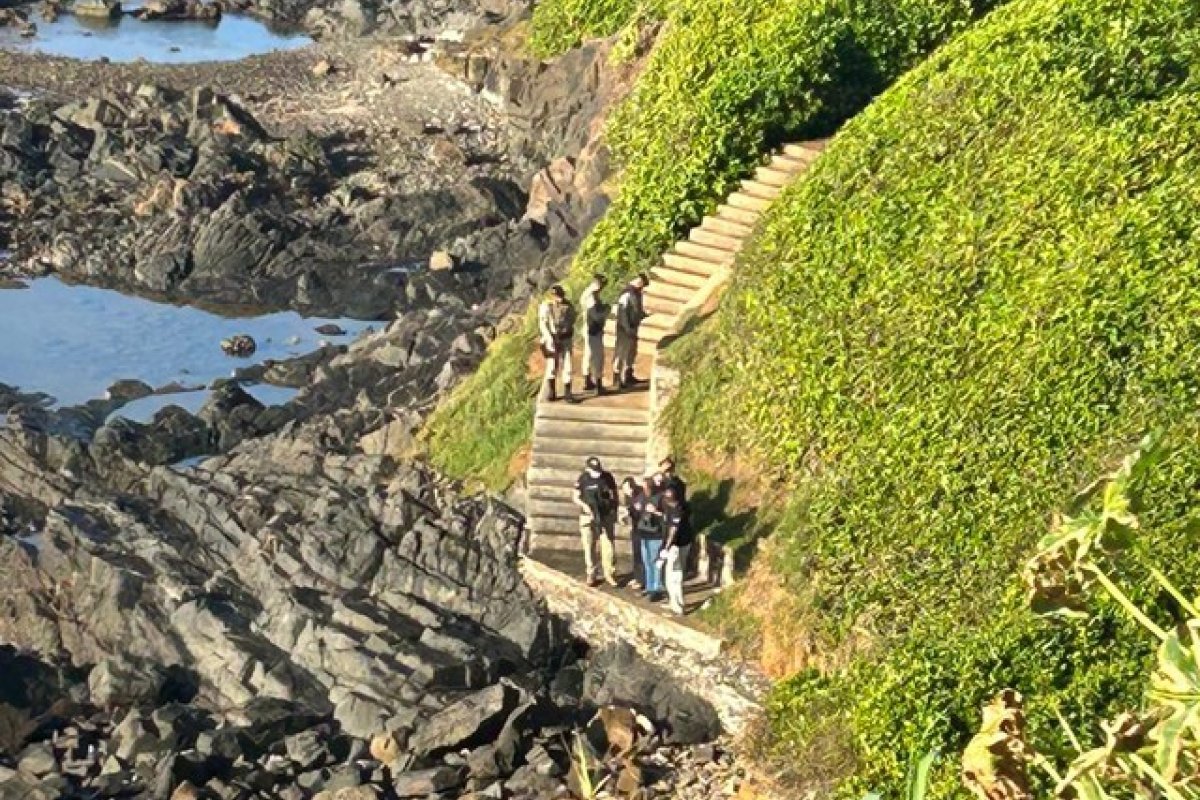 Polícia encontra corpo de homem na praia do Cristo da Barra