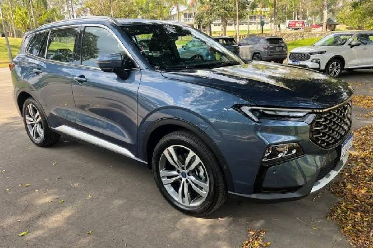 Farol da Bahia testa o novo Ford Territory 2024 