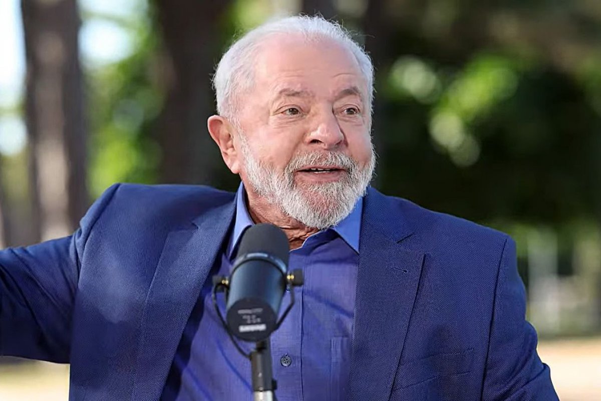 PGR se posiciona contra abertura de inquérito sobre relógio de Lula