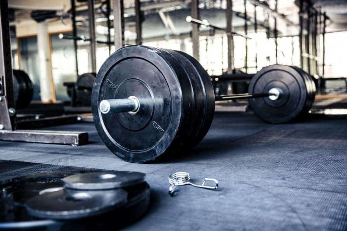 Musculação queima mais gordura do que fazer exercícios de cardio, aponta estudo