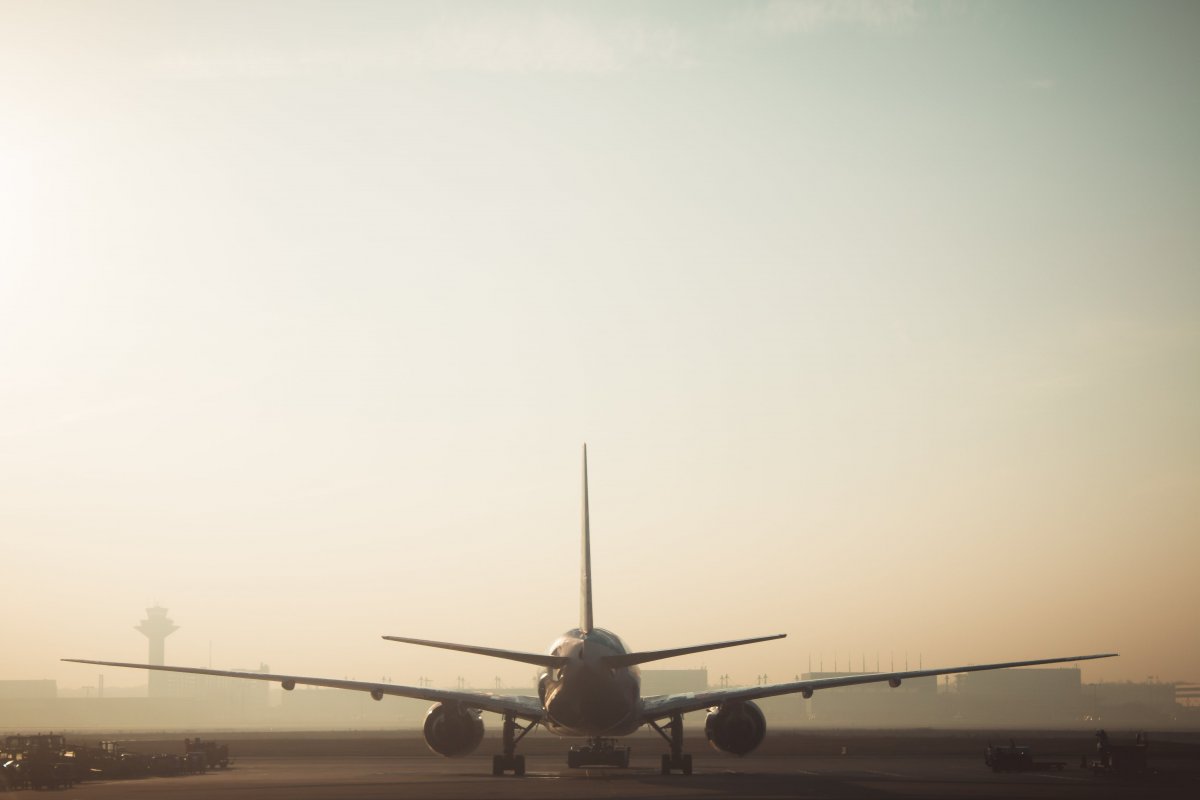 Autoridades libanesas recomendam fechamento do aeroporto de Beirute