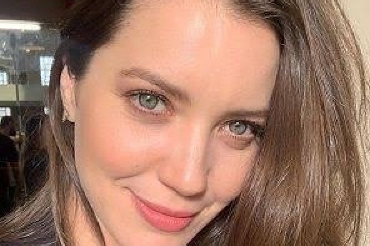 Nathalia Dill  para na delegacia após sofrer tentativa de golpe 