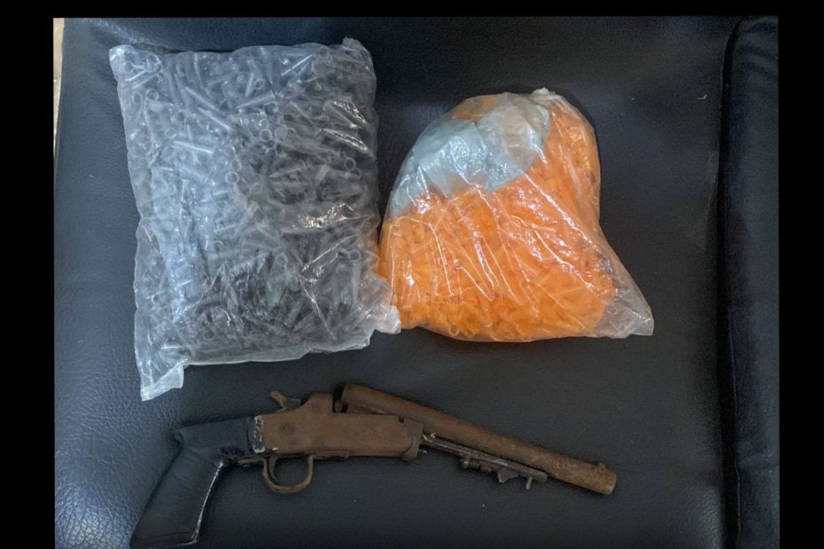 PM prende homem por porte ilegal de arma em Rio Real