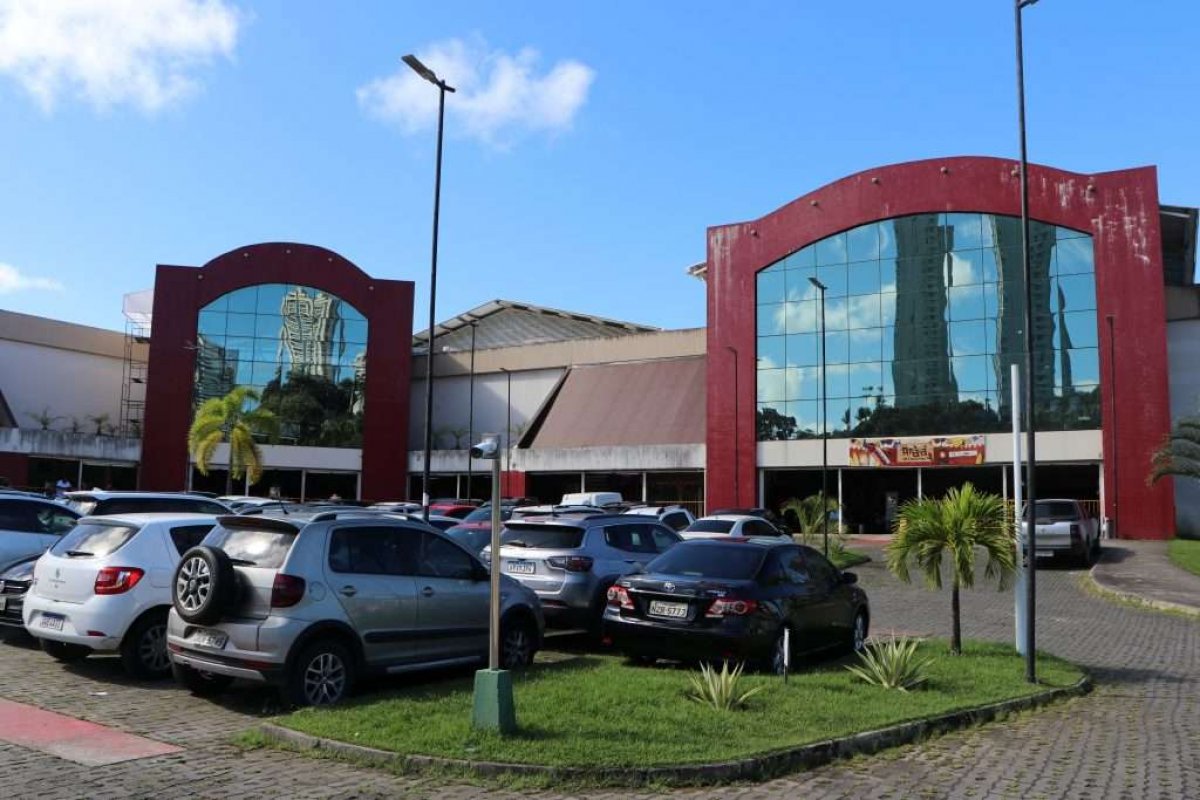 Dia de Finados: centros culturais e mercados sofrem alteração no horário de funcionamento