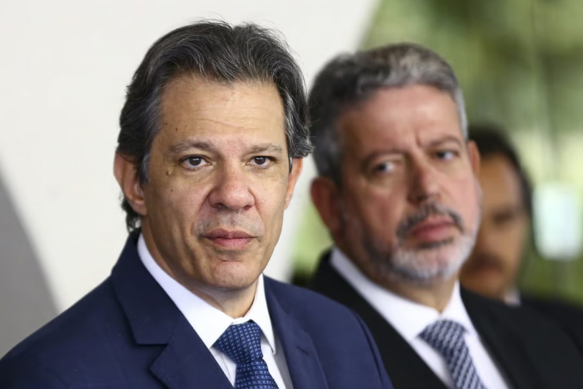 Lula se reúne com Lira e Haddad para discutir meta fiscal
