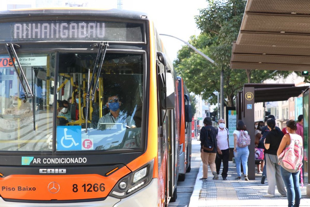 Câmara debate solução para financiamento do transporte público no Brasil