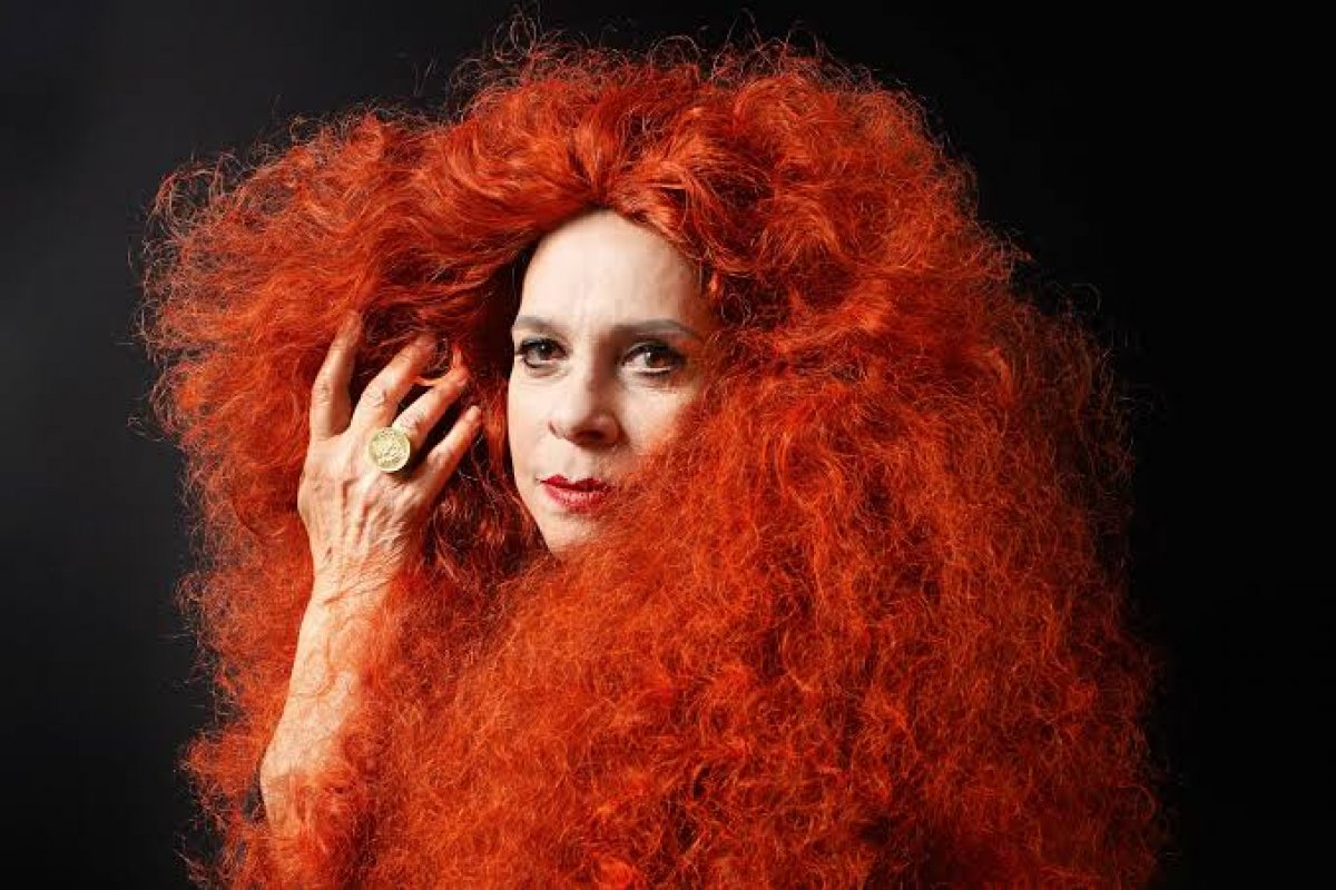 Um ano sem Gal Costa: Farol da Bahia relembra as capas de disco da cantora que sempre exalavam sua personalidade questionadora!  