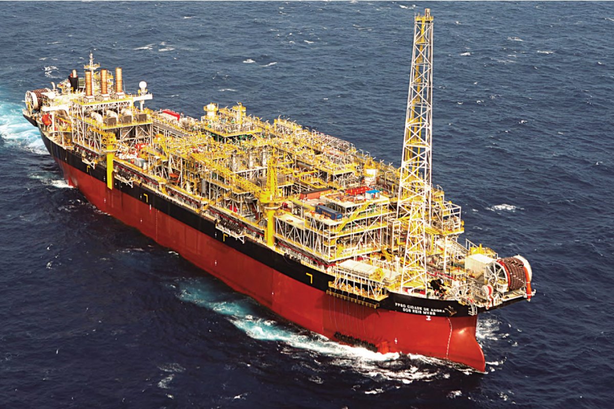 Lucro da Petrobras cai 42% no trimestre para R$ 26,6 bi