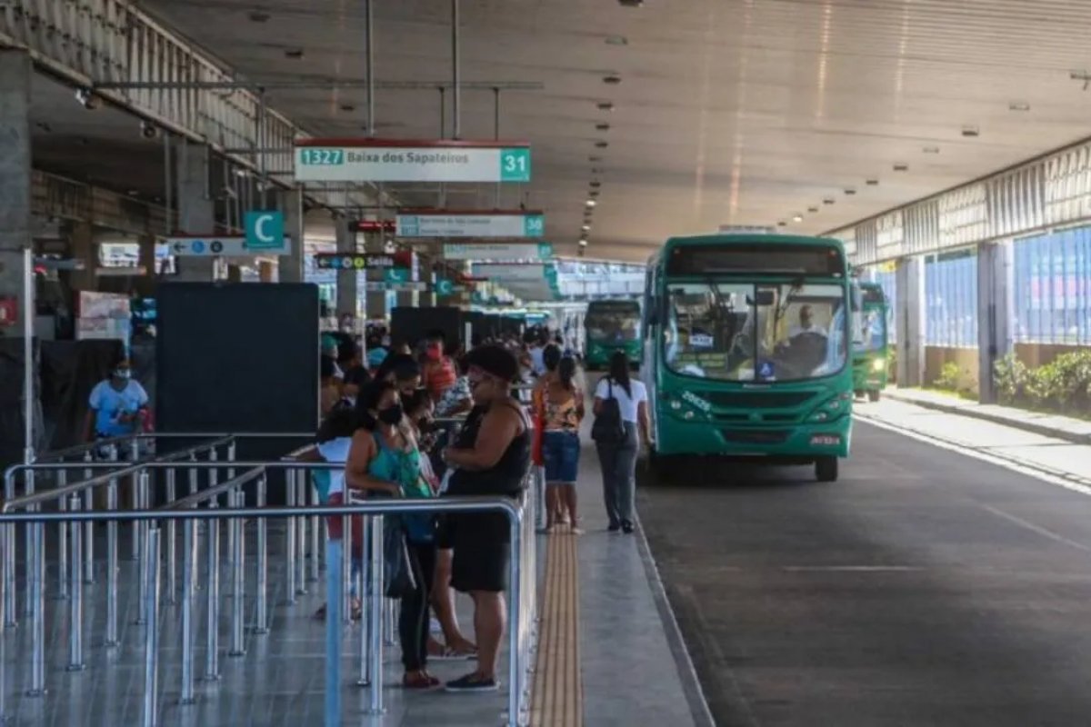 Acordo suspende possível greve dos rodoviários em Salvador