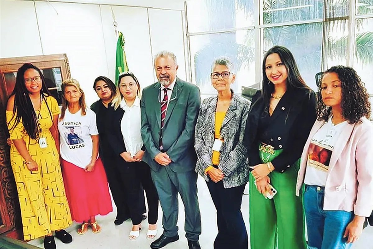 Secretário de Flávio Dino admite erro ao receber "dama do tráfico" no Ministério da Justiça