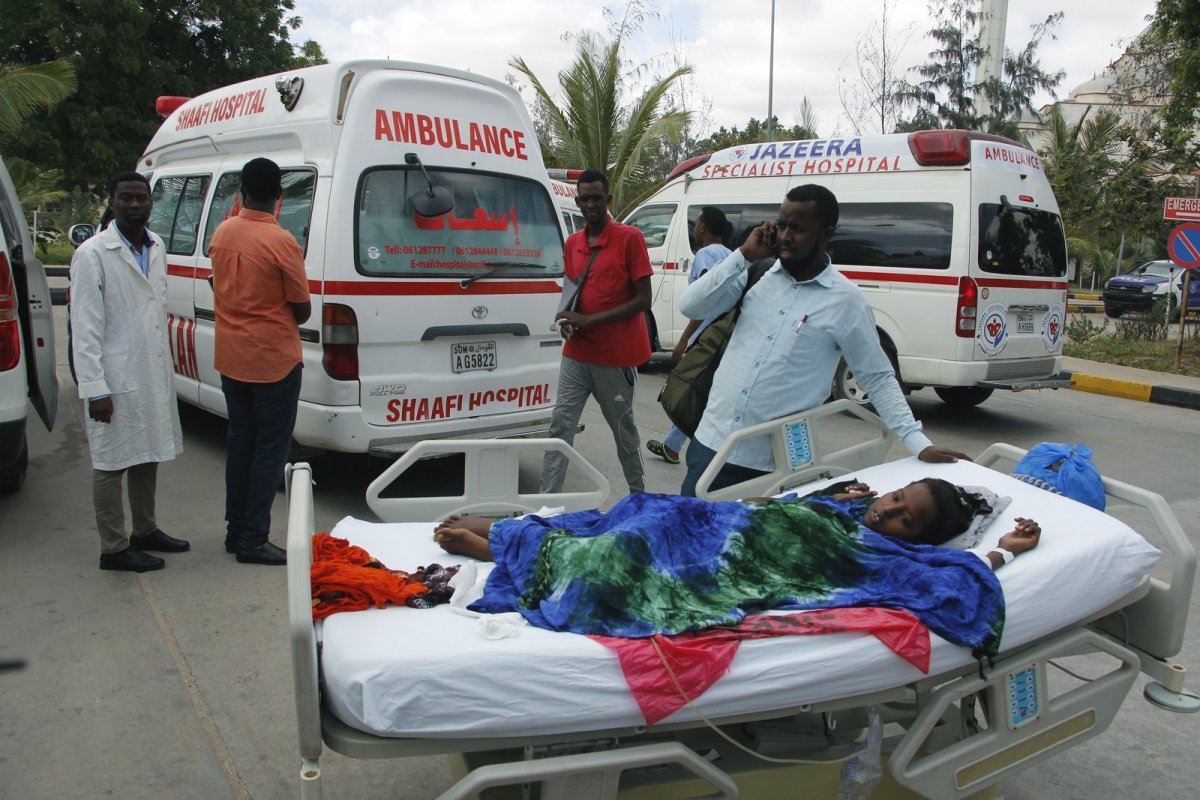 Grupo terrorista Al-Shabab assume autoria por atentado na Somália que deixou 81 mortos  