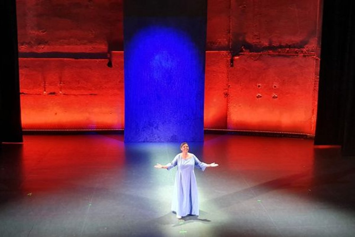 Núcleo de Ópera da Bahia abre inscrições para audição de cantores e cantoras líricas para a Ópera Jelin! 